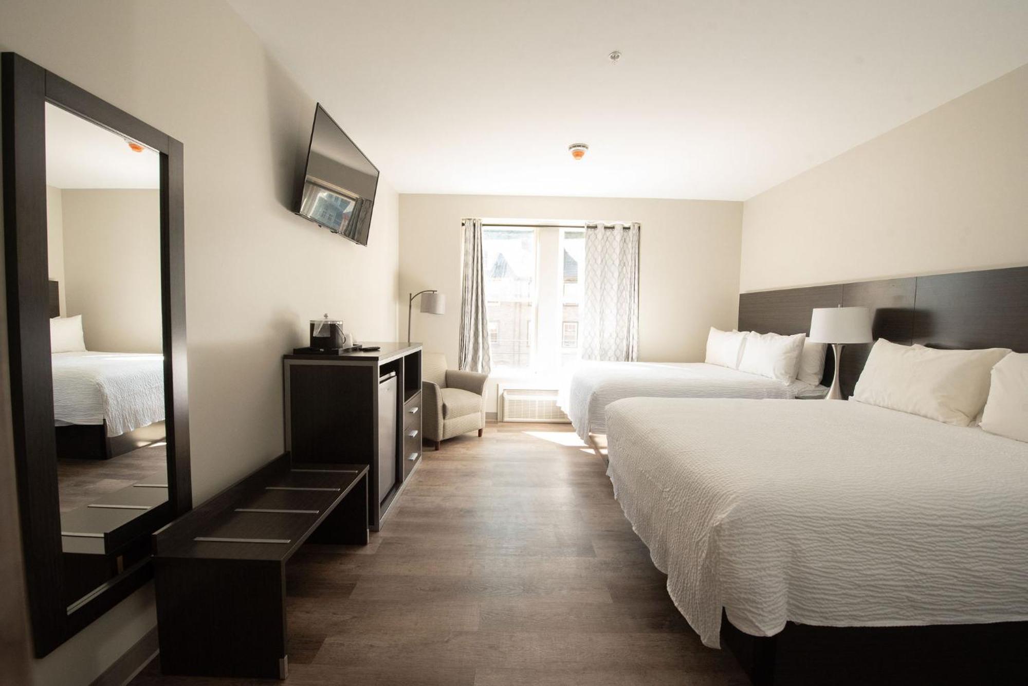 The Y On Broadway Hotel Джим Торп Екстериор снимка